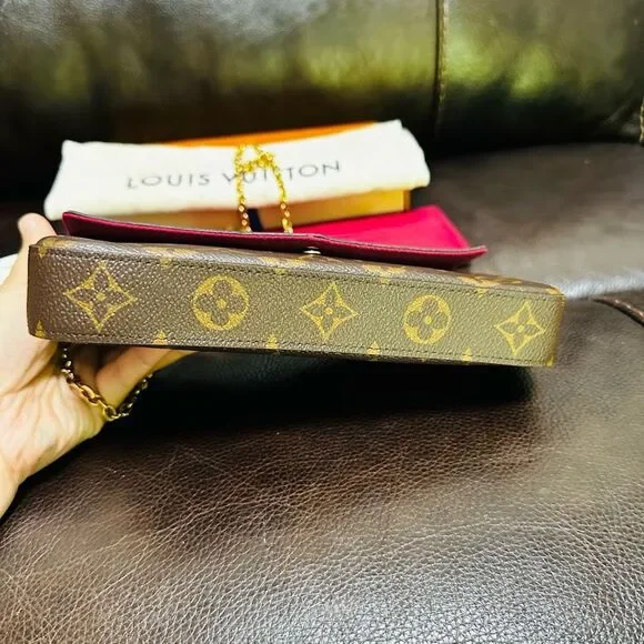 Louis Vuitton Felicie Pochette - Picture 4 of 16